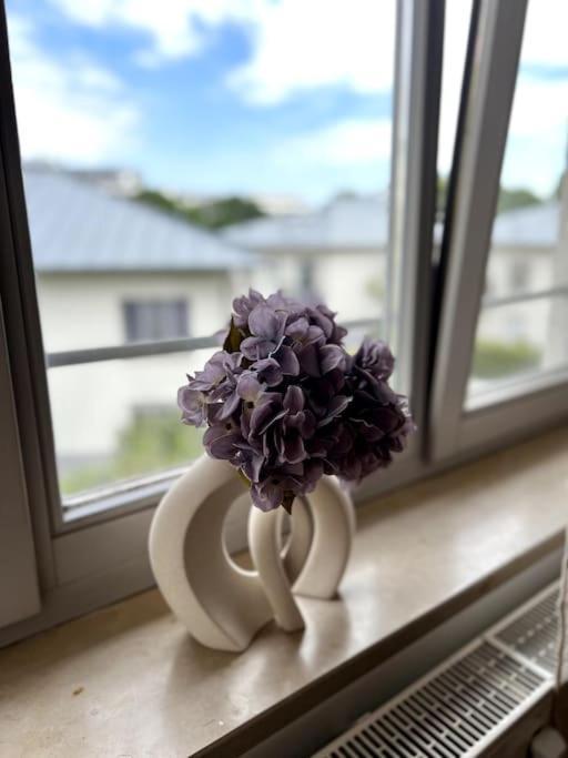 Bali Home Stylische Wohnung Mit Terrasse Schönefeld Kültér fotó