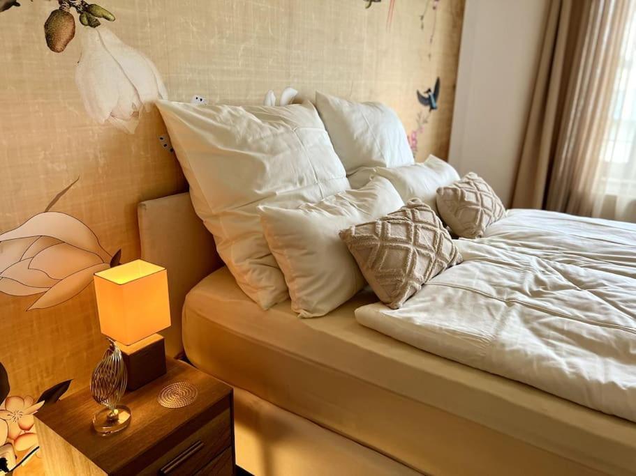 Bali Home Stylische Wohnung Mit Terrasse Schönefeld Kültér fotó